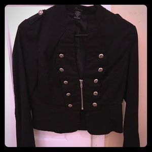 Black short crop light jacket